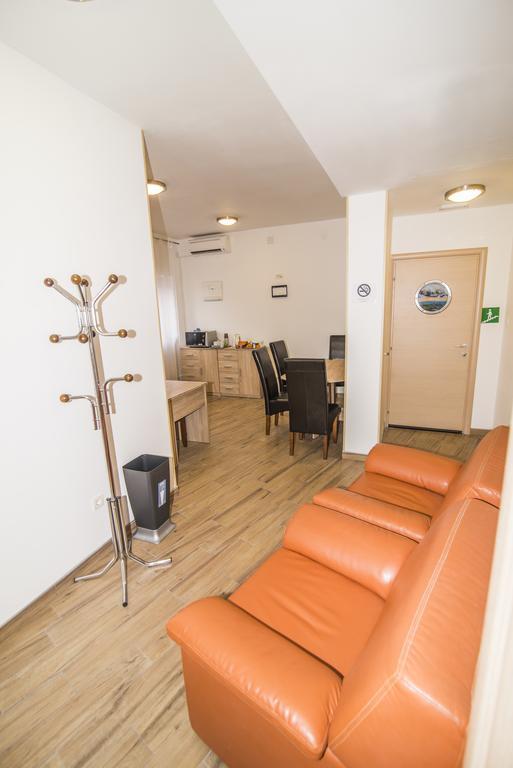 Hostel Bordada 克拉列维察 外观 照片